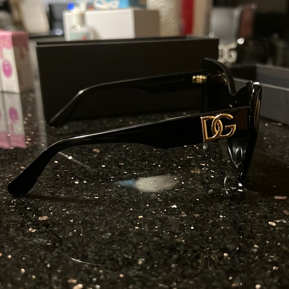 Dolce & Gabbana sunglasses - Picture 7 of 17